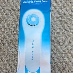 Spin spq cleansing brush